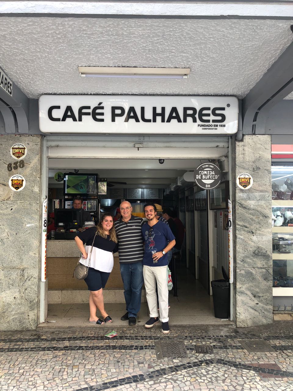 “Ser mineiro é comer um kaol”: Café Palhares e 80 anos de tradição mineira