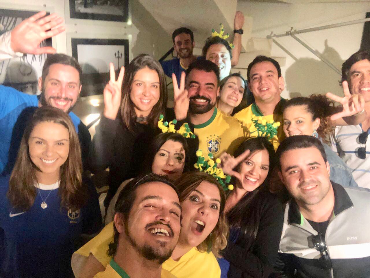Recebendo amigos no primeiro jogo da Copa do Mundo