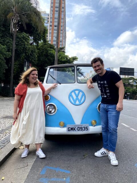 Alguém viu uma kombi azul pela Av. Afonso Pena?
