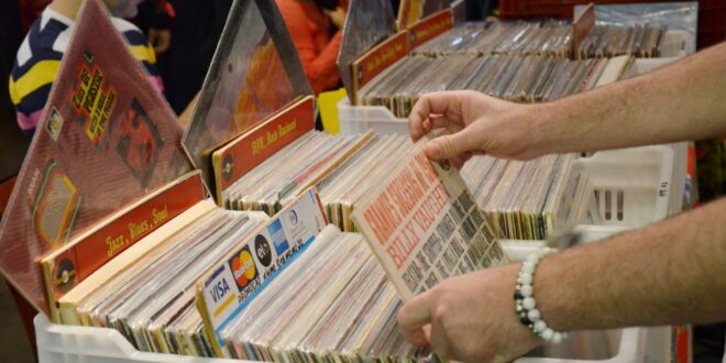 Feira do Vinil e cd independente em BH